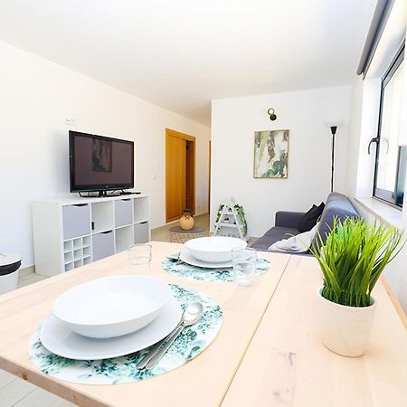 A62 - Cul De Sac Apartment In Lagos Luaran gambar