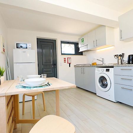 A62 - Cul De Sac Apartment In Lagos Luaran gambar