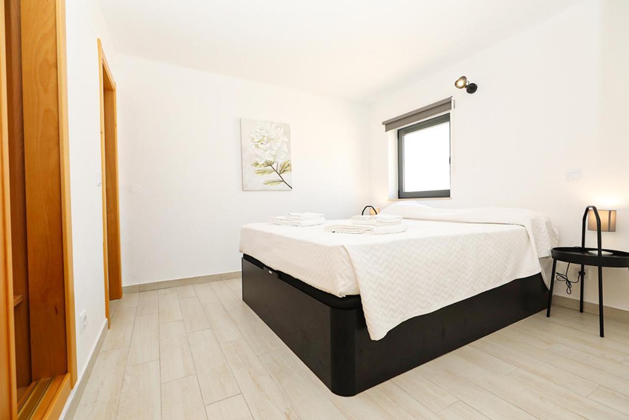 A62 - Cul De Sac Apartment In Lagos Luaran gambar
