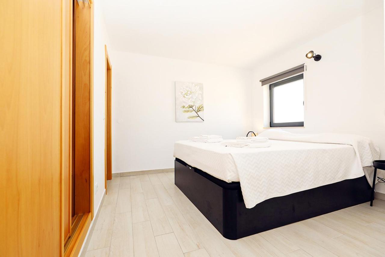 A62 - Cul De Sac Apartment In Lagos Luaran gambar
