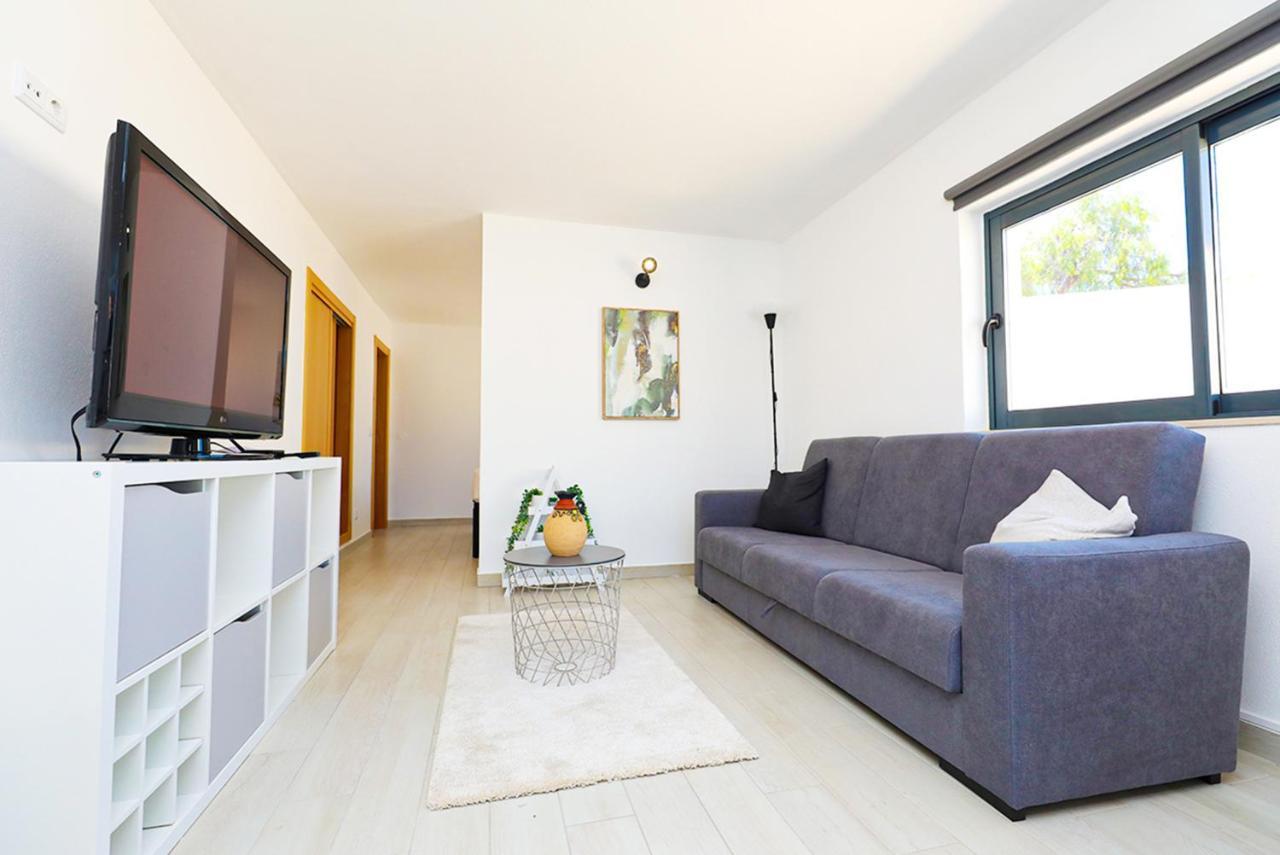 A62 - Cul De Sac Apartment In Lagos Luaran gambar