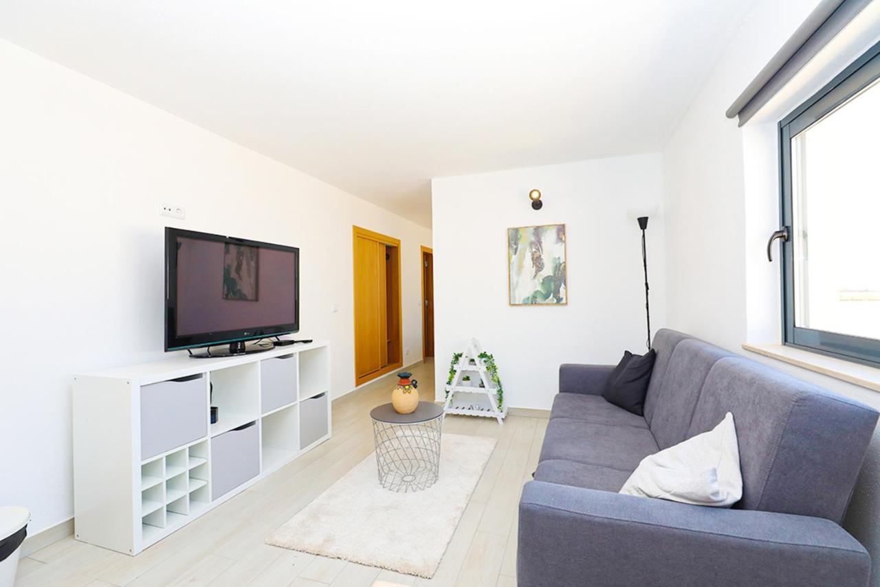 A62 - Cul De Sac Apartment In Lagos Luaran gambar
