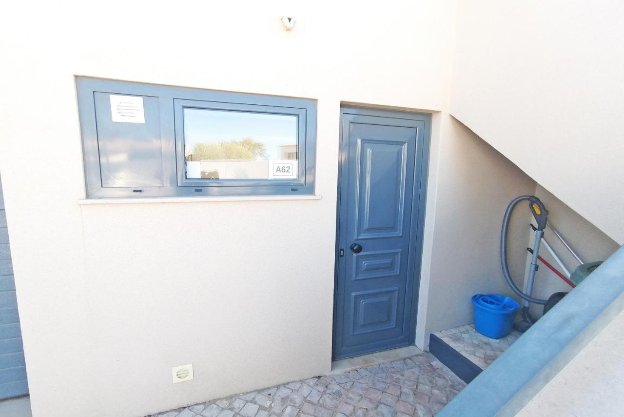 A62 - Cul De Sac Apartment In Lagos Luaran gambar