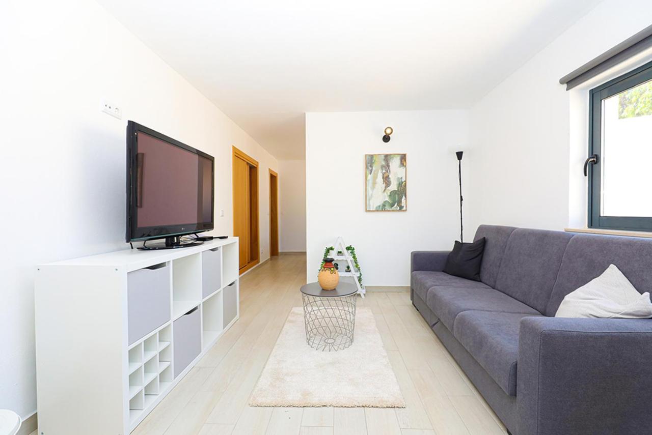 A62 - Cul De Sac Apartment In Lagos Luaran gambar